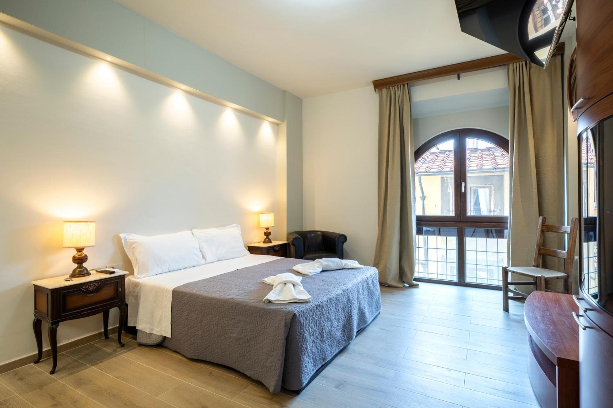Duomo - Camere Matrimoniali Con Bagno Privato Флоренция Экстерьер фото