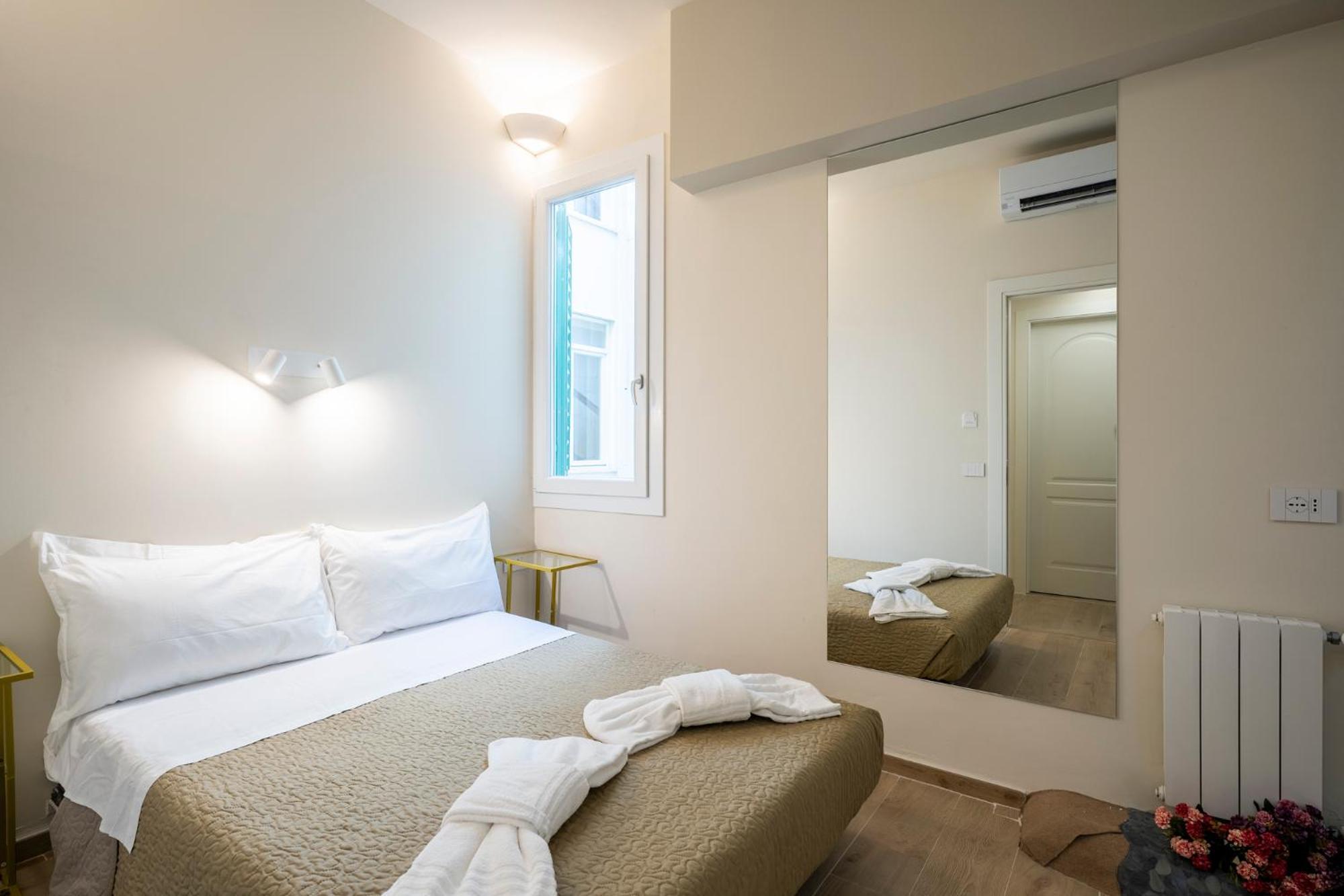 Duomo - Camere Matrimoniali Con Bagno Privato Флоренция Экстерьер фото