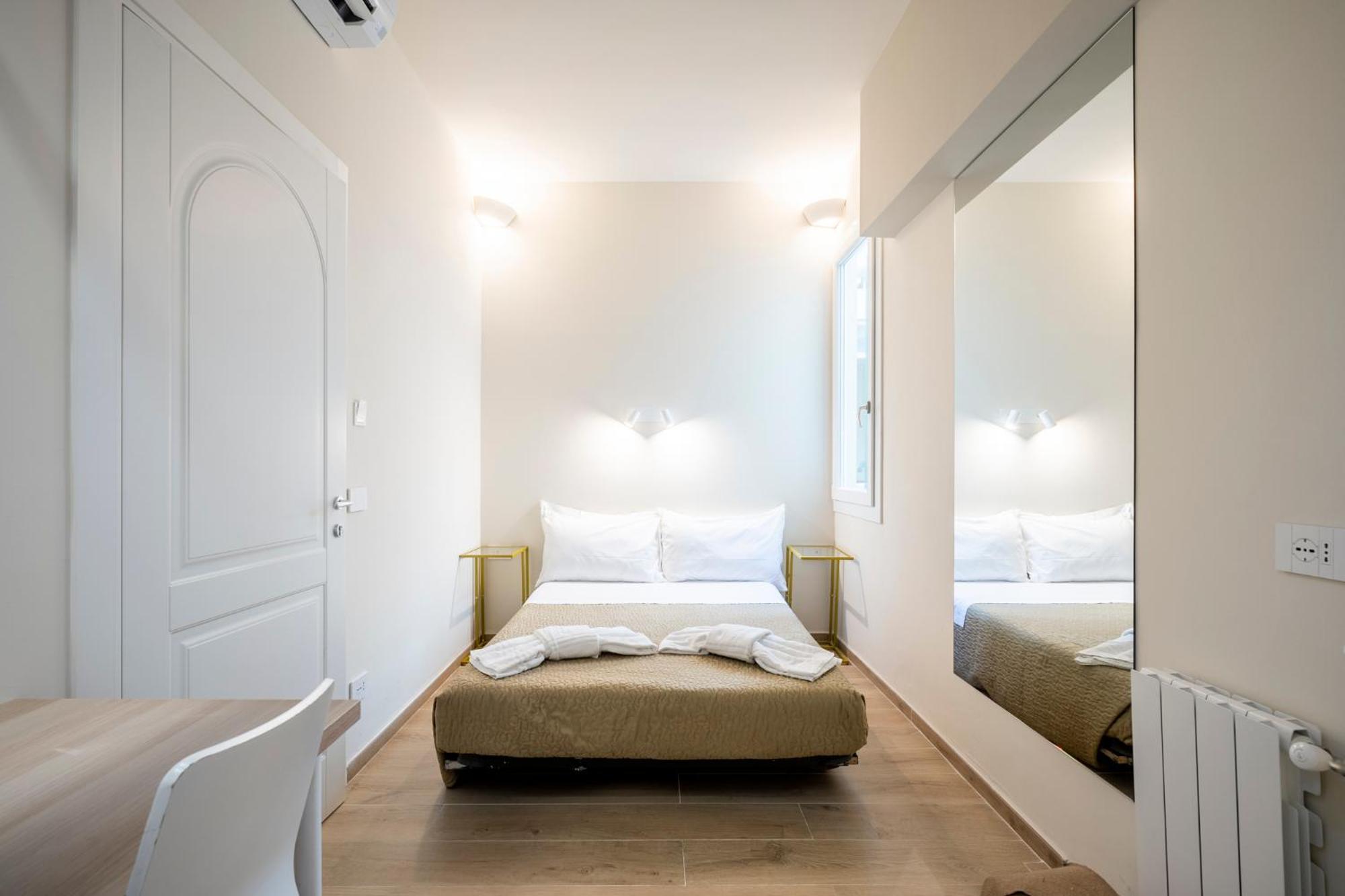 Duomo - Camere Matrimoniali Con Bagno Privato Флоренция Экстерьер фото