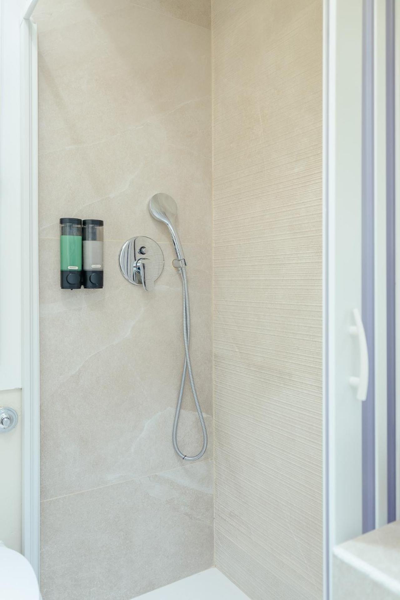 Duomo - Camere Matrimoniali Con Bagno Privato Флоренция Экстерьер фото