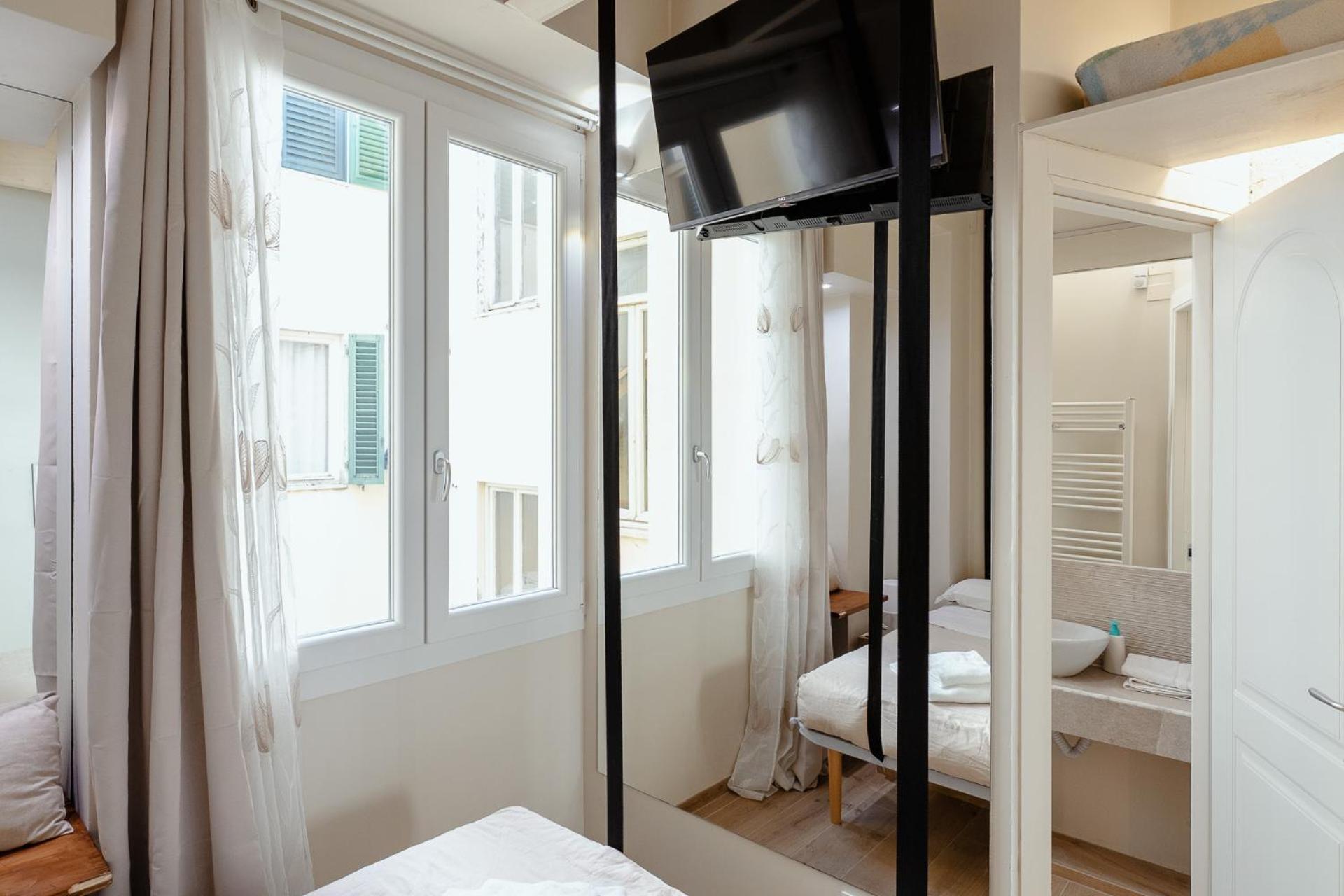 Duomo - Camere Matrimoniali Con Bagno Privato Флоренция Экстерьер фото
